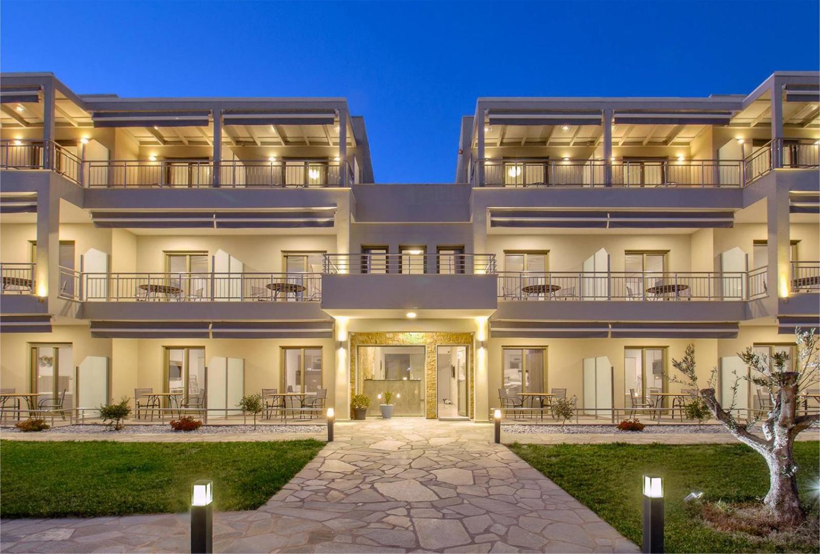 Oliva Suites Нікіті Екстер'єр фото